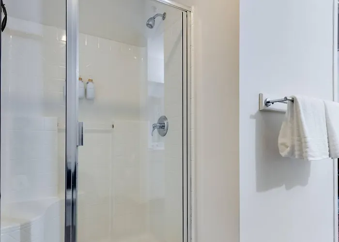 Apartamento Downtown With Free In & Out Parking 4 *